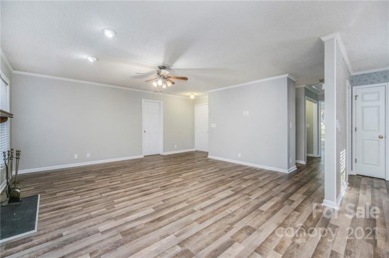 Property image 5 at 720 Bermuda Avenue, Gastonia, NC 28054