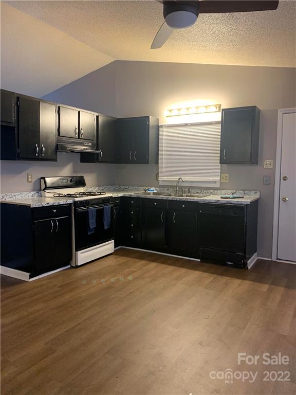 Property image 3 at 631 N Race Street, Statesville, NC 28677