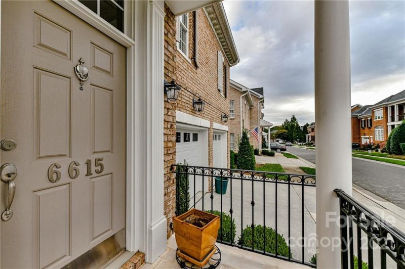 Property image 4 at 6615 Wakehurst Road, Charlotte, NC 28226