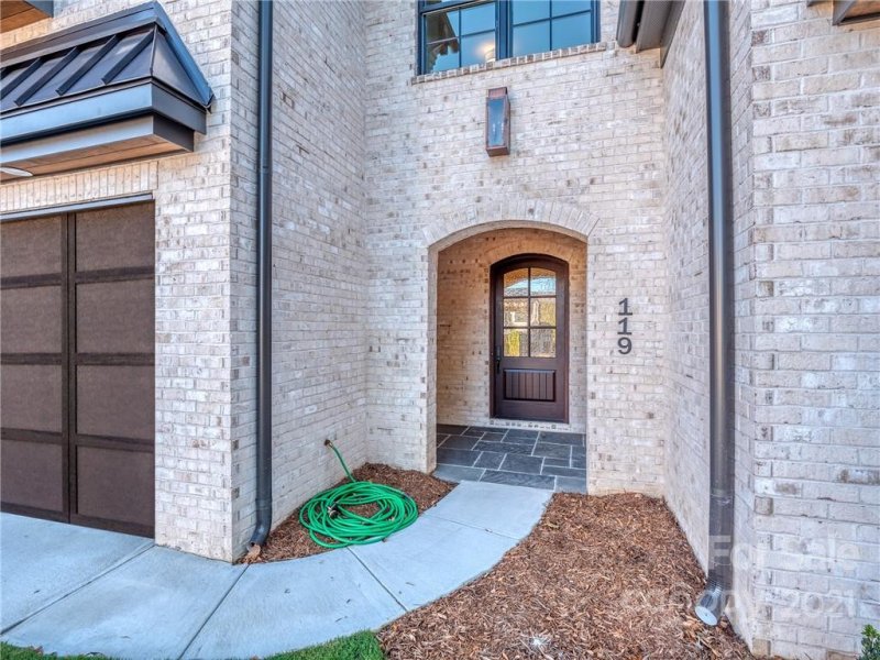 Property image 3 at 119 Thorncote Place Court, Charlotte, NC 28226