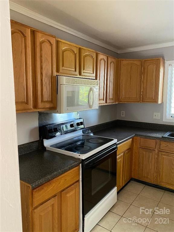 Property image 3 at 5913 Mcnair Road, Charlotte, NC 28212