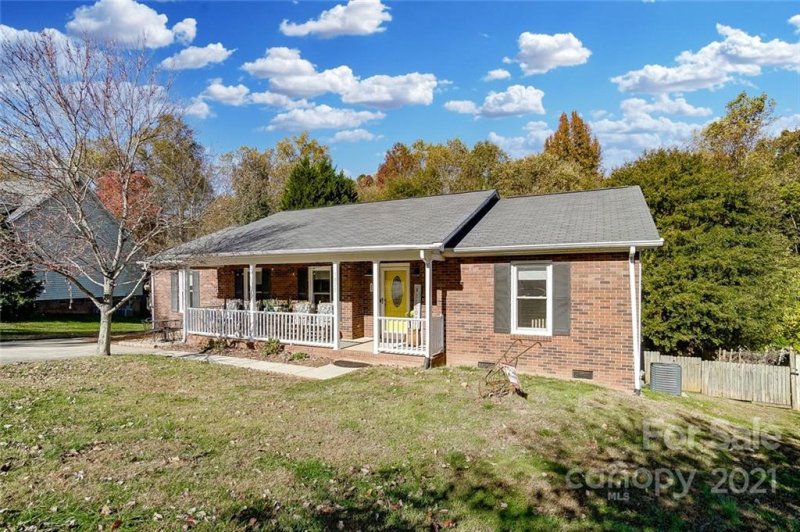 Property image 3 at 1025 Wilkerson Street, Belmont, NC 28012