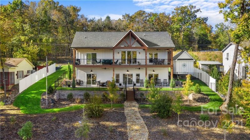 Property image 3 at 808 Berry Hill Drive, Norwood, NC 28128