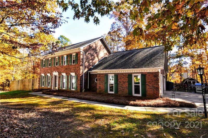 Property image 3 at 10107 Saffir Court, Mint Hill, NC 28227