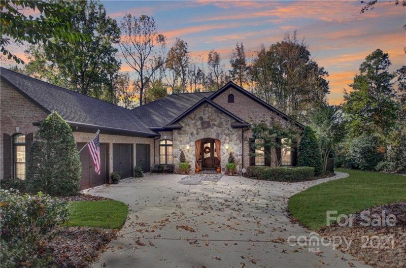 Property image 3 at 8315 Victoria Lake Drive, Waxhaw, NC 28173