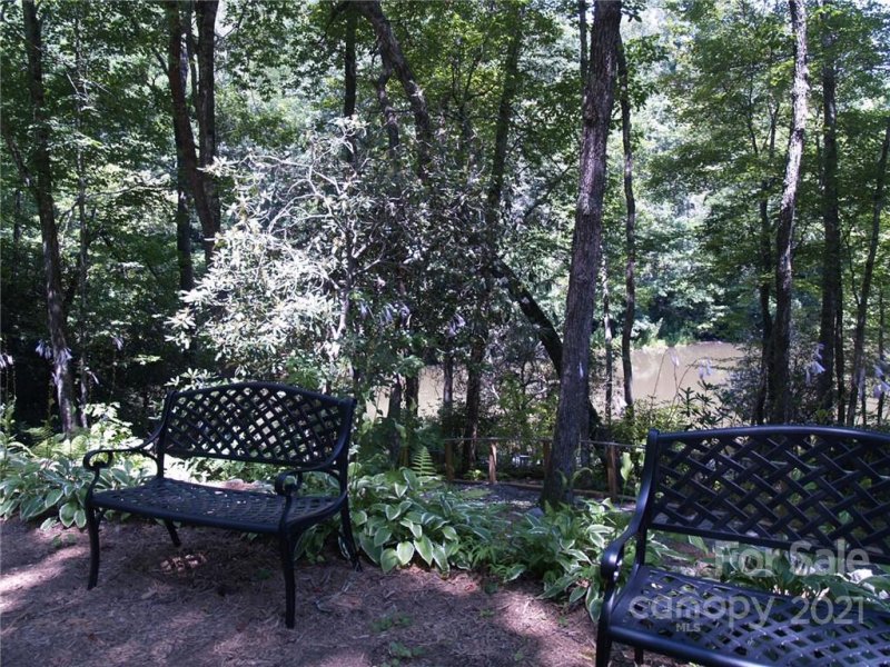 Property image 4 at Lot 8 Cherokee Circle, Lake Toxaway, NC 28747