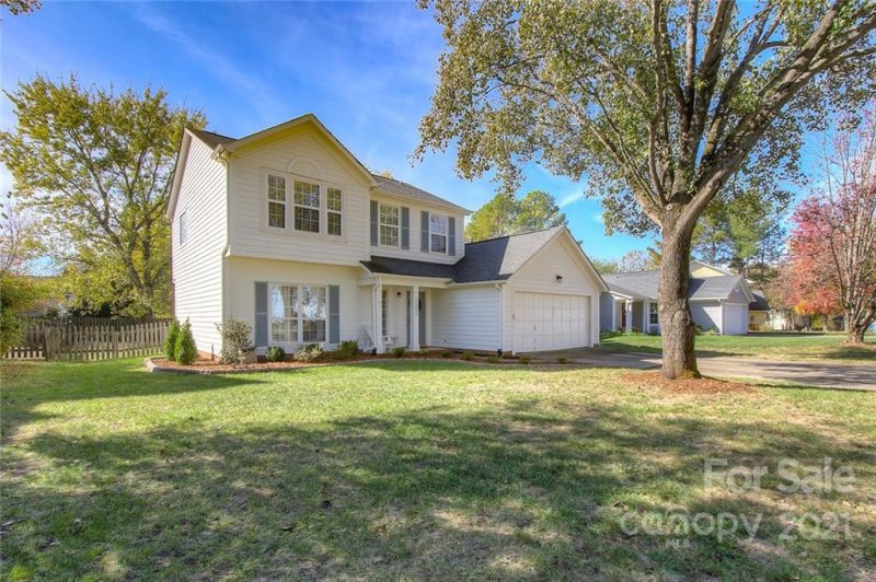 Property image 2 at 12238 Landing Green Drive, Charlotte, NC 28277