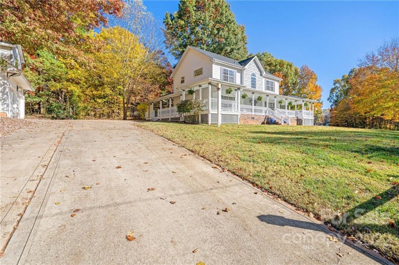 Property image 2 at 212 Whippoorwill Road, Mooresville, NC 28117