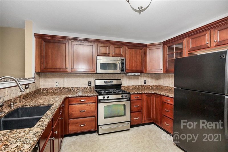 Property image 3 at 6446 Matlea Court, Charlotte, NC 28215