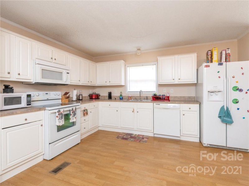 Property image 2 at 5535 Greenway Court, Kings Mountain, NC 28086