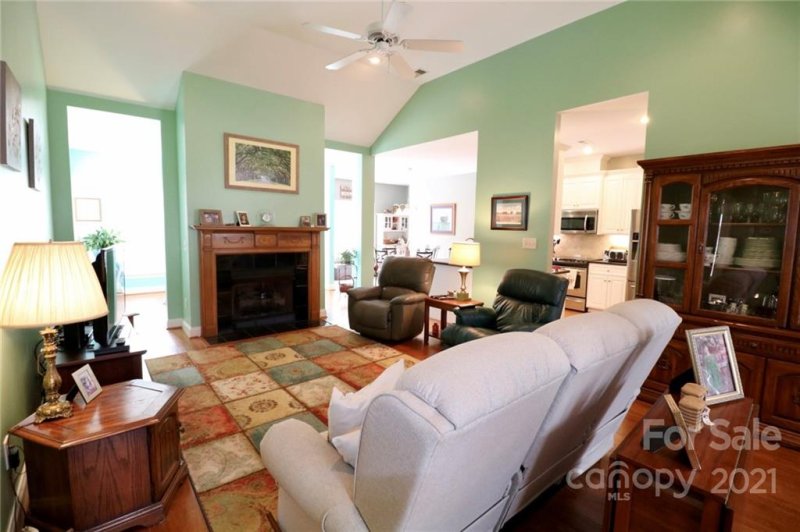 Property image 2 at 2179 Brookberry Lane, Gastonia, NC 28056