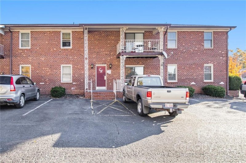 Property image 3 at 2105 Carriage Woods Lane, Kannapolis, NC 28081