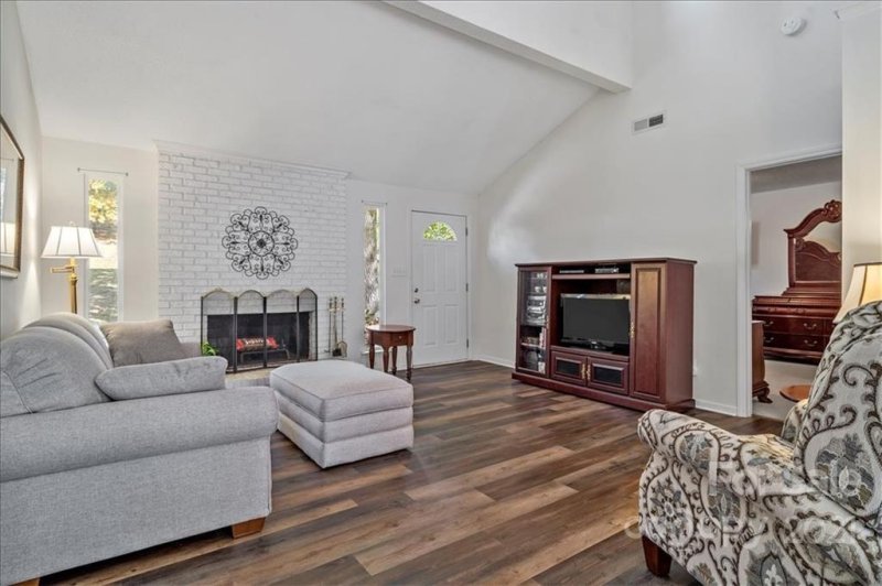 Property image 2 at 8326 Rittenhouse Circle, Charlotte, NC 28270