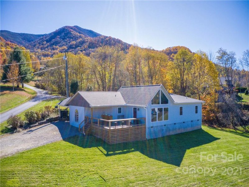 Property image 3 at 269 Orchard Drive, Waynesville, NC 28786