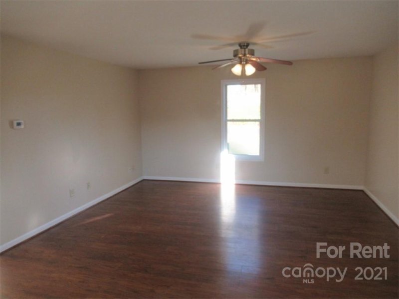 Property image 5 at 404 S Flint Street, Lincolnton, NC 28092