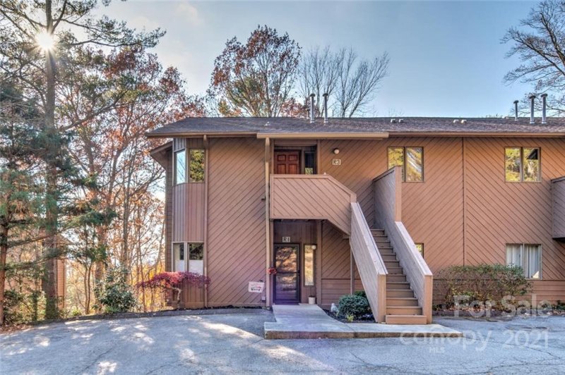 305 Piney Mountain Drive