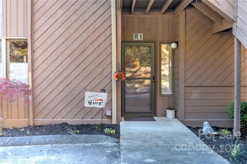 Property image 2 at 305 Piney Mountain Drive, Asheville, NC 28805