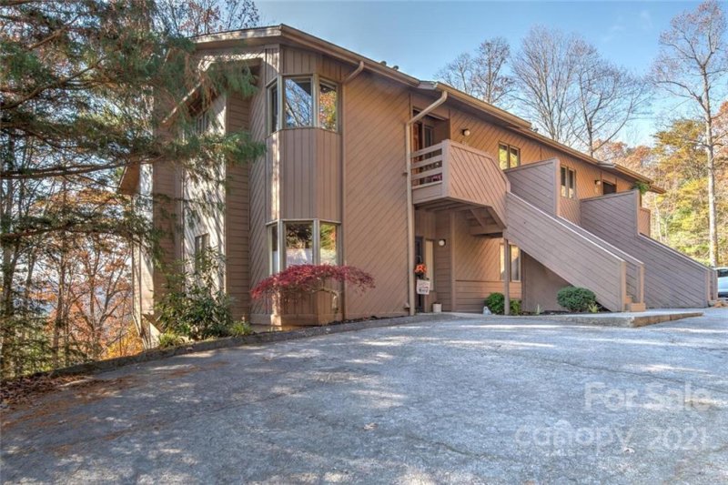 Property image 3 at 305 Piney Mountain Drive, Asheville, NC 28805