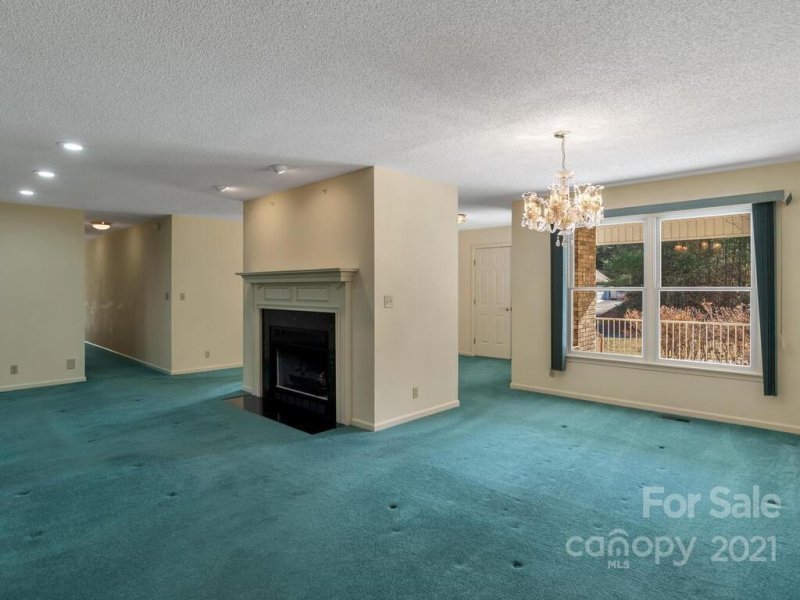 Property image 5 at 305 Benjamins Way, Hendersonville, NC 28792