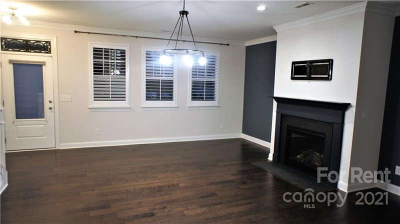 Property image 3 at 5208 Irving Drive, Charlotte, NC 28216