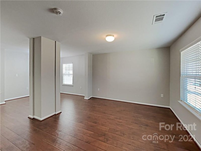Property image 3 at 5615 Graypark Drive, Charlotte, NC 28269