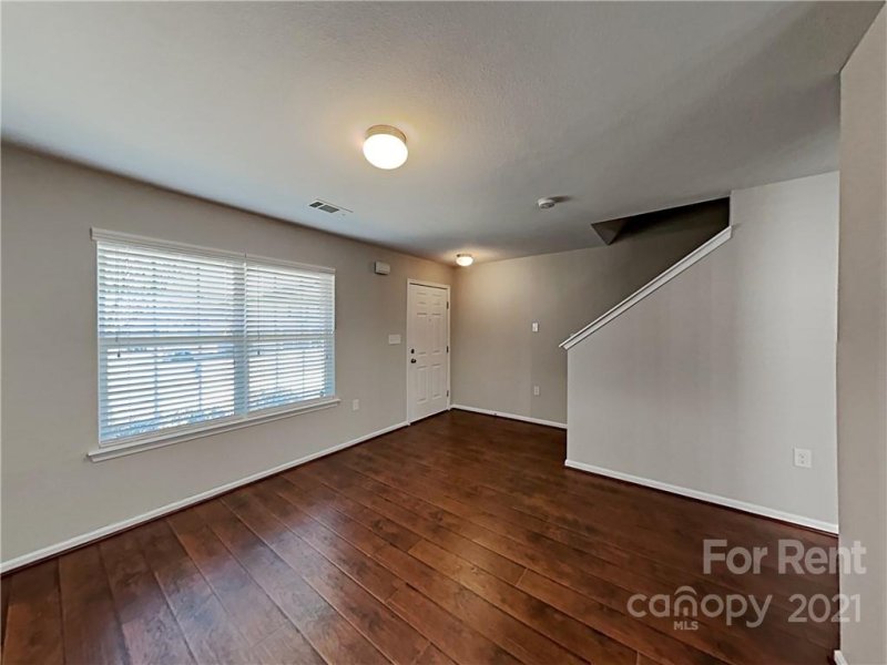 Property image 4 at 5615 Graypark Drive, Charlotte, NC 28269