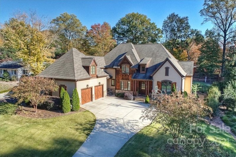 Property image 3 at 601 Jefferson Drive, Charlotte, NC 28270