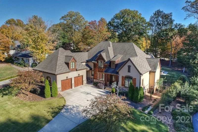 Property image 4 at 601 Jefferson Drive, Charlotte, NC 28270