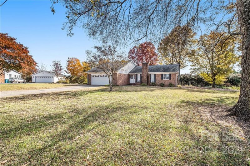 Property image 2 at 423 Hudson Drive, Harrisburg, NC 28075