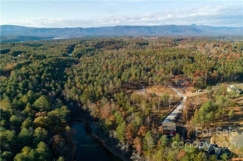 Property image 4 at 3107 Channel View Cove, Morganton, NC 28655