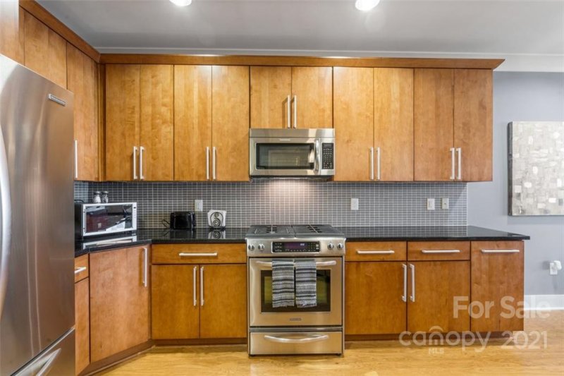 Property image 3 at 222 S Caldwell Street, Charlotte, NC 28202