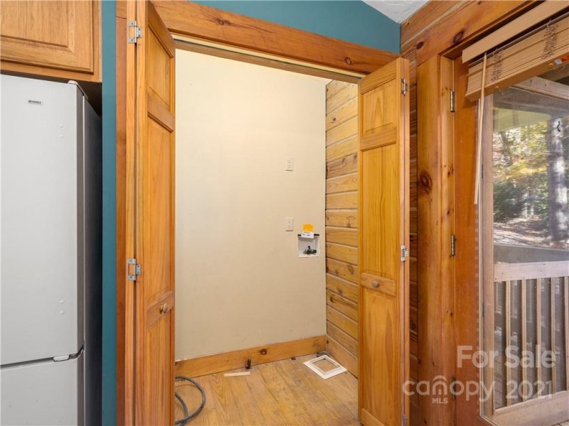 Property image 3 at 141 Haven Drive, Saluda, NC 28773