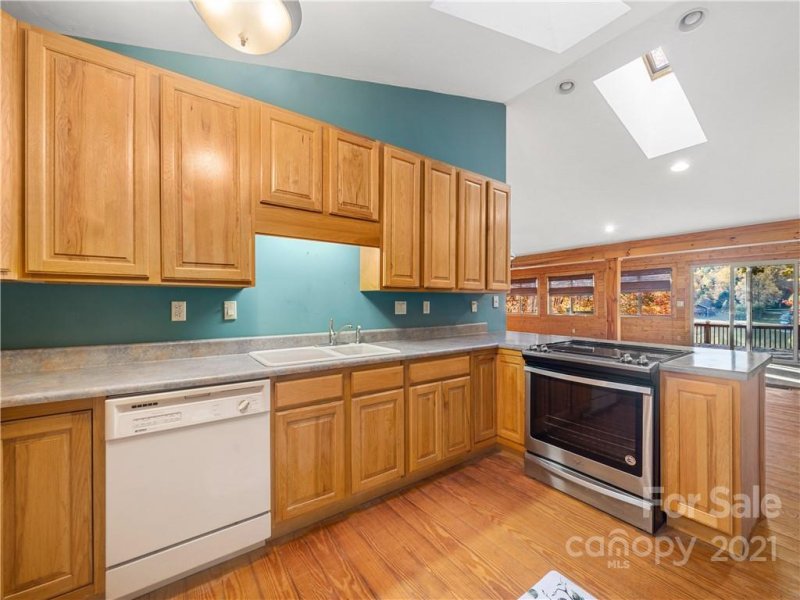 Property image 4 at 141 Haven Drive, Saluda, NC 28773