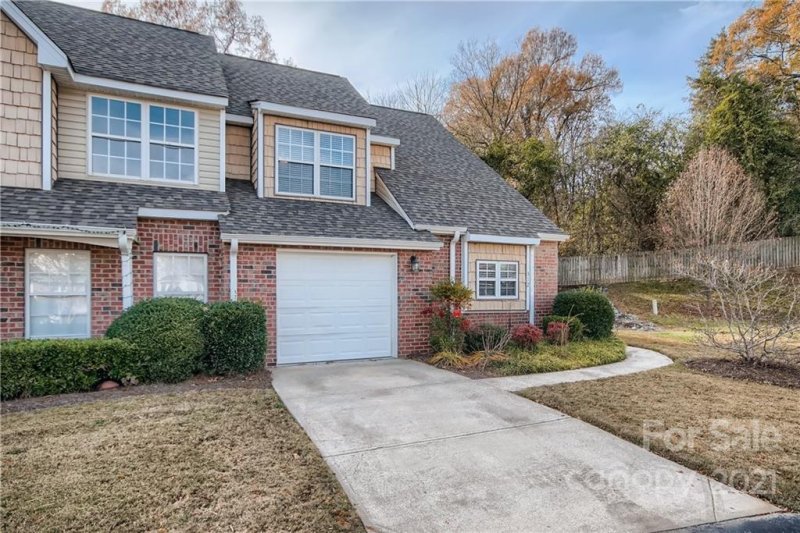 Property image 2 at 312 Valley Brook Lane, Concord, NC 28025