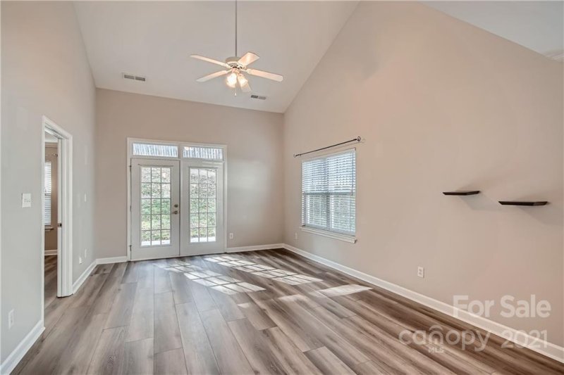 Property image 5 at 312 Valley Brook Lane, Concord, NC 28025