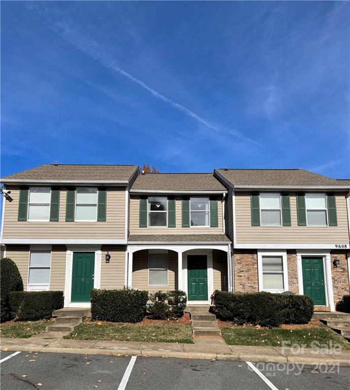 Property image 2 at 9608 Vinca Circle, Charlotte, NC 28213