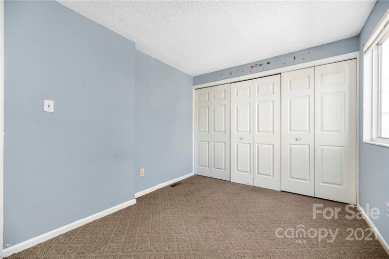 Property image 5 at 9608 Vinca Circle, Charlotte, NC 28213