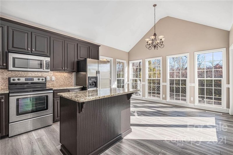 Property image 4 at 382 South Circle, Concord, NC 28027