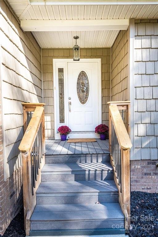 Property image 3 at 1944 Bear Paw None, Hickory, NC 28602