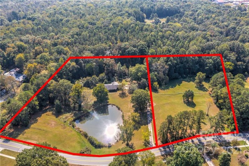 Property image 3 at 426 Boyce Road, Charlotte, NC 28211