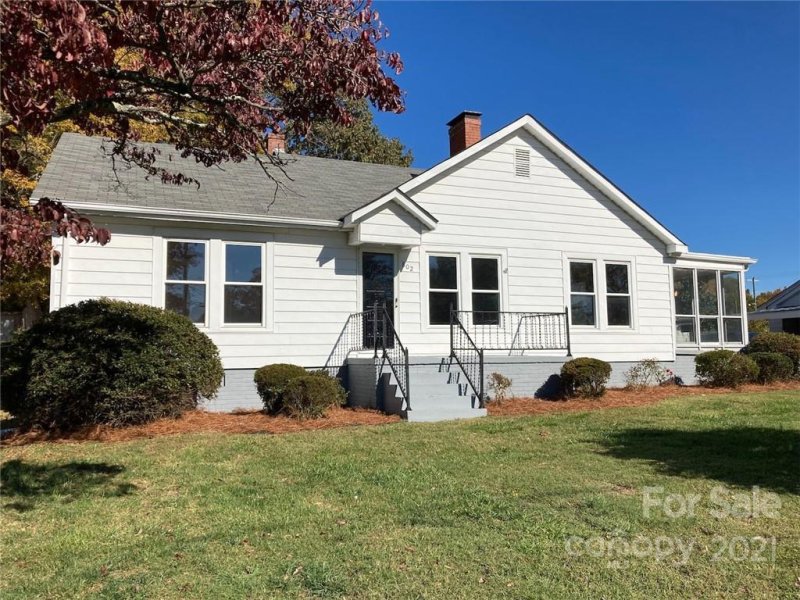 Property image 2 at 802 Walker Street, Kannapolis, NC 28081