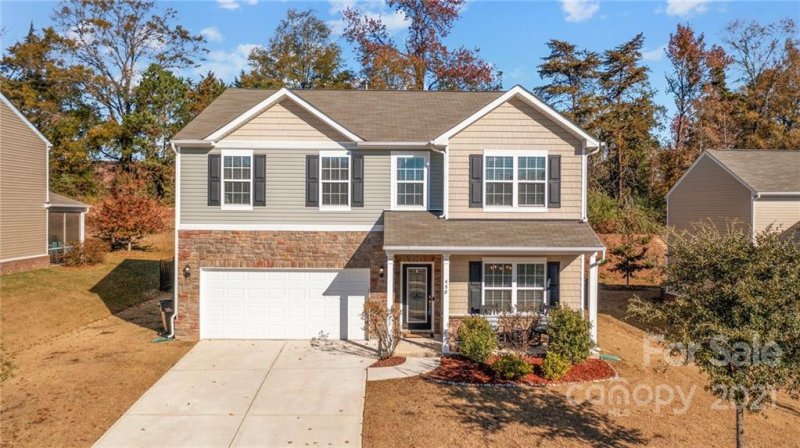 480 Twelve Oaks Lane
