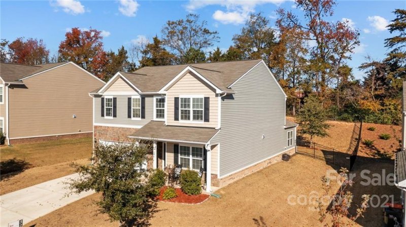 Property image 2 at 480 Twelve Oaks Lane, Fort Mill, SC 29708