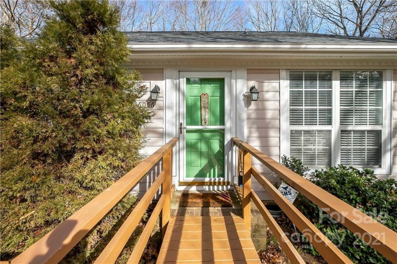 Property image 2 at 6056 Acadian Woods Drive, Charlotte, NC 28227