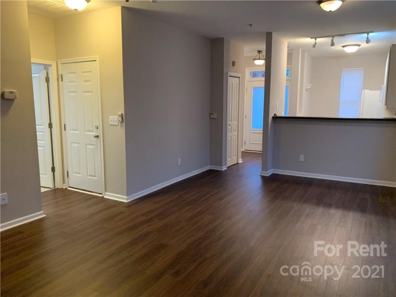 Property image 3 at 2726 Avalon Loop Road, Charlotte, NC 28269