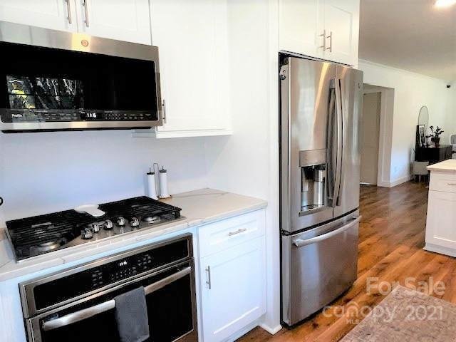 Property image 4 at 208 Point Circle, Belmont, NC 28012