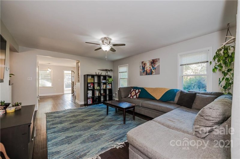 Property image 3 at 1600 E 35th Street, Charlotte, NC 28205