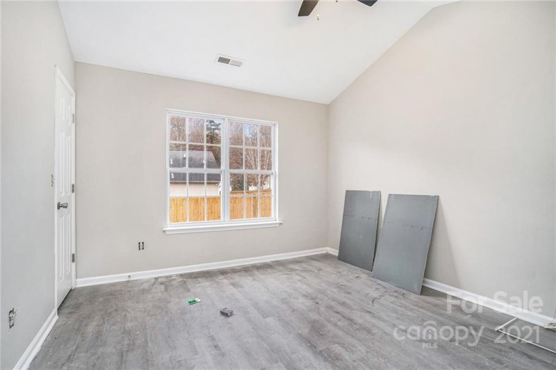 Property image 4 at 5429 Morning Breeze Lane, Charlotte, NC 28208