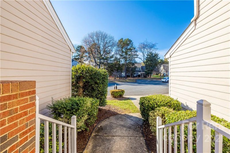 Property image 3 at 4709 Morning Dew Court, Charlotte, NC 28269