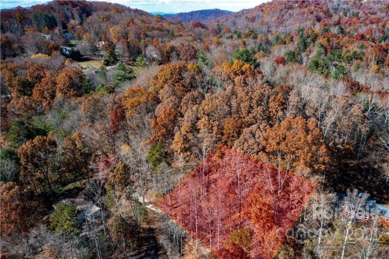 Property image 2 at 9999 Sandpiper Palisades Street, Hendersonville, NC 28791